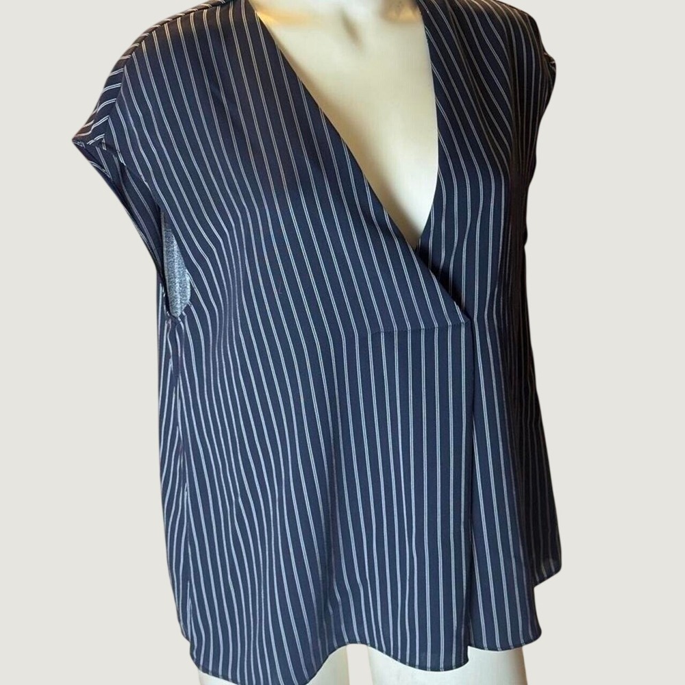 Rachel Roy Navy pinstripe blouse small Office Siren Corporate Chic